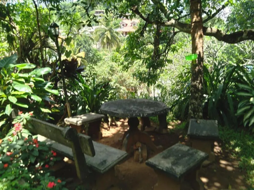 Anniwatta Rest Hotel Kandy