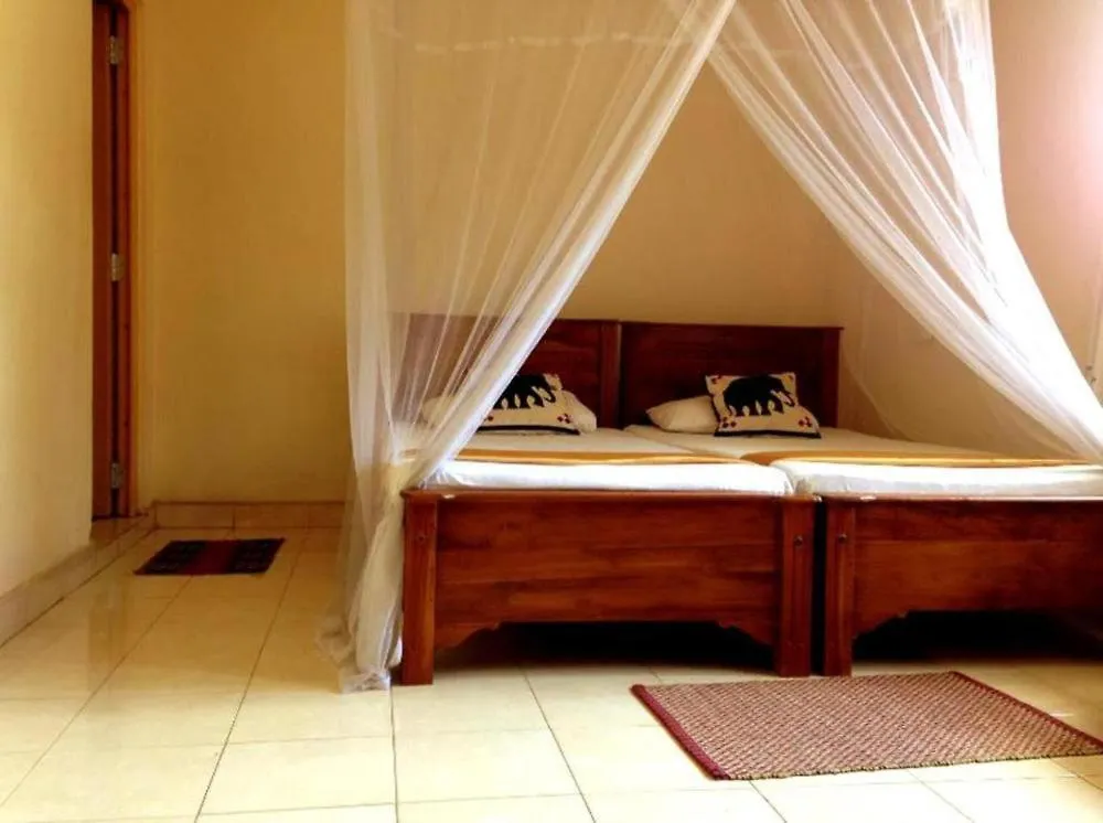 Anniwatta Rest Hotel Kandy
